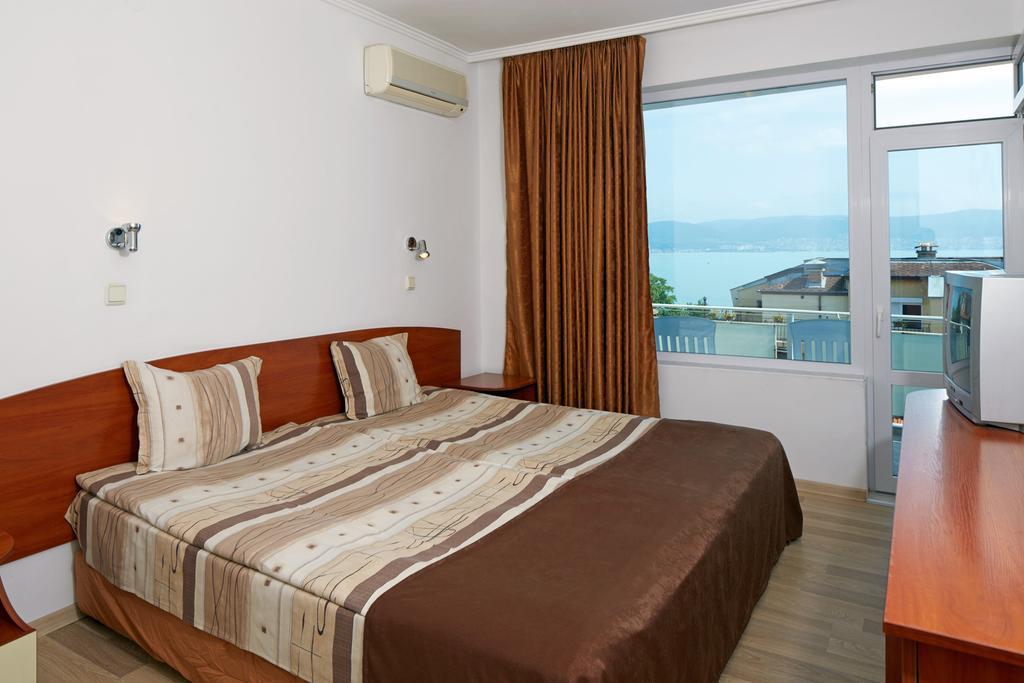 Night Panorama Hotell Nesebar Exteriör bild